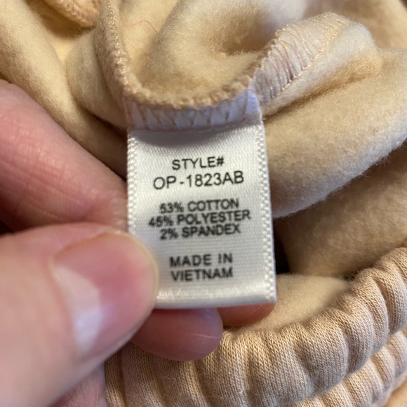 NWOT Women’s Fleece Sweatpants Joggers in Vanilla by Zenana size large - Picture 6 of 15